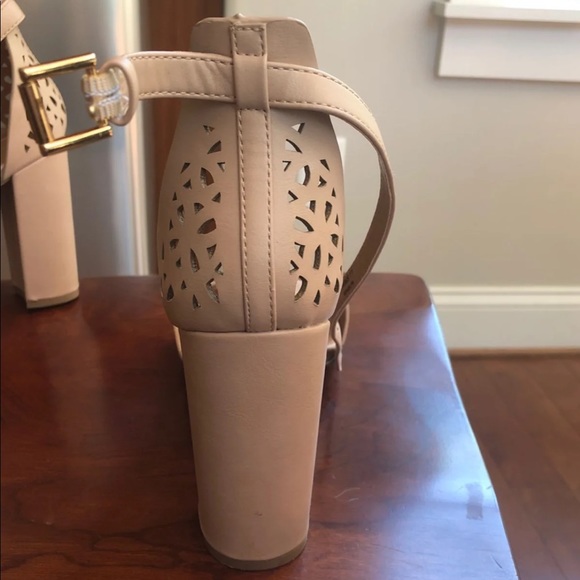 Pink Heels - Picture 3 of 3